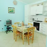 Antonio Calderisi بيت للعطل فيستَ