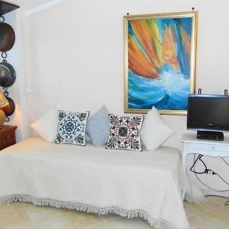 Antonio Calderisi Casa vacanze *