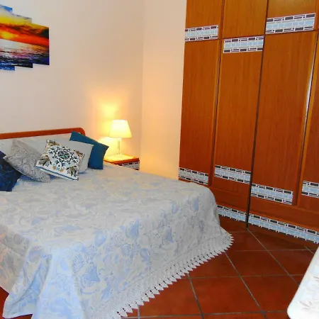 Antonio Calderisi Ferienhaus *